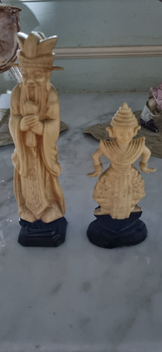 Escultura De Emperador De Baquelita Y Diosa De Bali