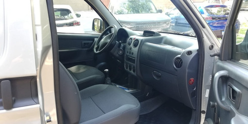 Imagen 16 de 25 de Peugeot Nuevo Partner Confort Hdi Am23.5 Aa