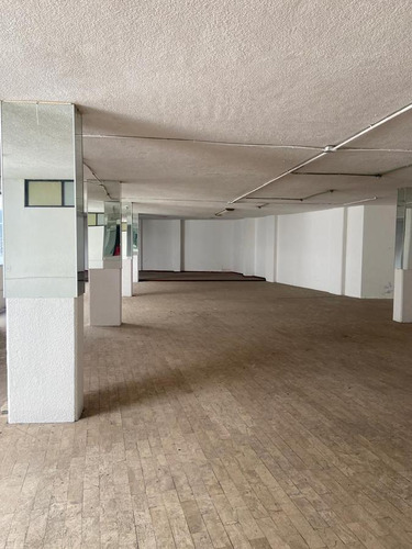 Edificio En Venta Con Uso De Suelo Comercial, A Solo Dos Cuadras Del Zócalo De Cuernavaca