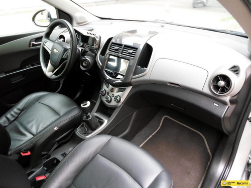Imagen 16 de 25 de Chevrolet Sonic 1.6 Lt Sedán