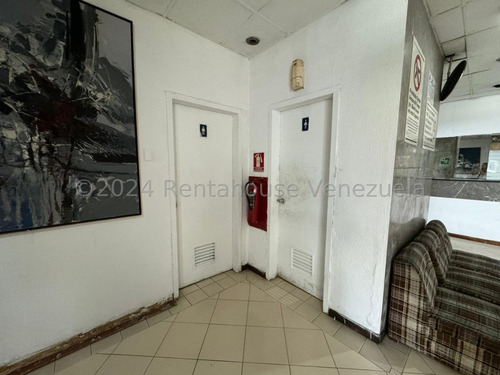 Edificio Comercial En Venta Los Caobos Jose Carrillo Bm Mls #25-20739