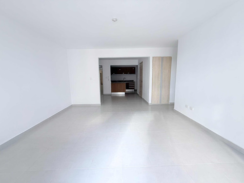 Vendo Apartamento En La Av. Jacobo Majluta Frente Al Olé