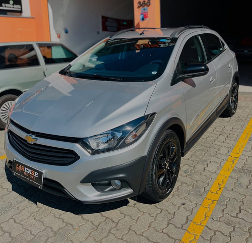 Chevrolet Onix 1.4 Activ Aut. 5p