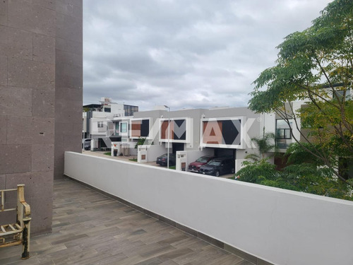 Casa En Venta En Condominio El Refugio