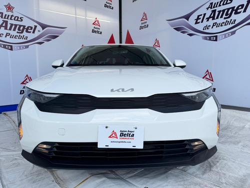 Kia K3 1.6 L Sedan At