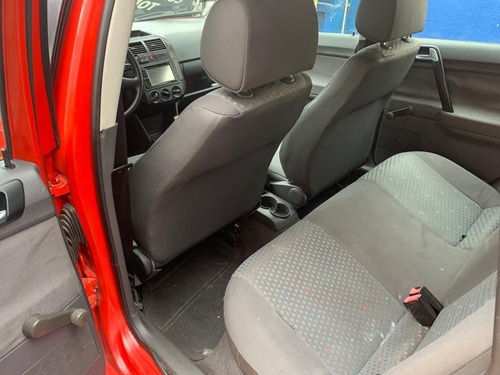 Imagem 9 de 16 de Volkswagen Polo Hatch. 1.6 8v Gasolina Manual