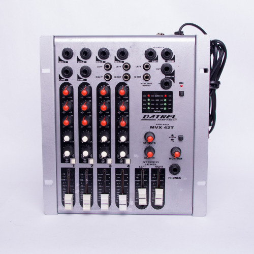 Mesa De Som 4 Canais Mixer Datrel Mvx 42t Home Estudio (Usado)