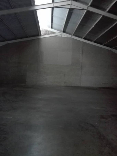 Imagen 7 de 15 de Johanna Castillo Vende 04145951217 Galpon En San Diego