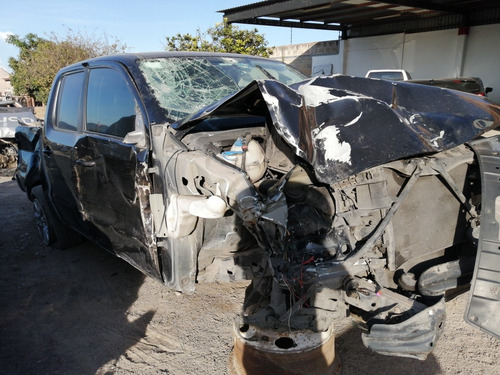 Imagen 6 de 10 de Volkswagen Amarok Tdi Por Partes