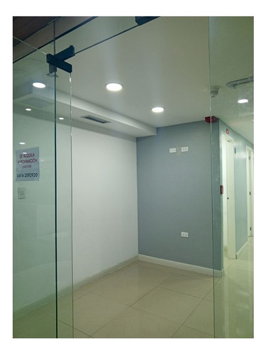 En Alquiler Local Para Spa, Centro Estético O Consultorios J