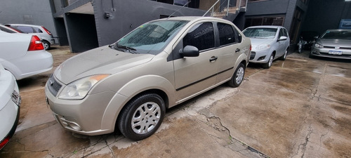 Imagen 2 de 15 de Ford Fiesta Max Automatico