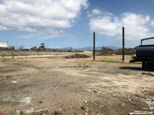 Imagen 3 de 18 de En Alquiler Terreno En Zona Industrial El Recreo