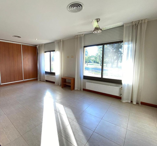 Casa De 3 Dormitorios Con Pileta - Country Cerrado - Aldea