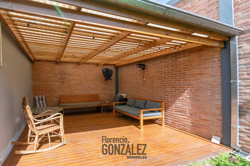 Venta Casa 4 Amb En Mataderos Barrio Naon
