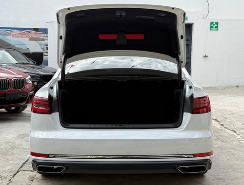 Audi A4 2.0 T Select 190hp Dsg