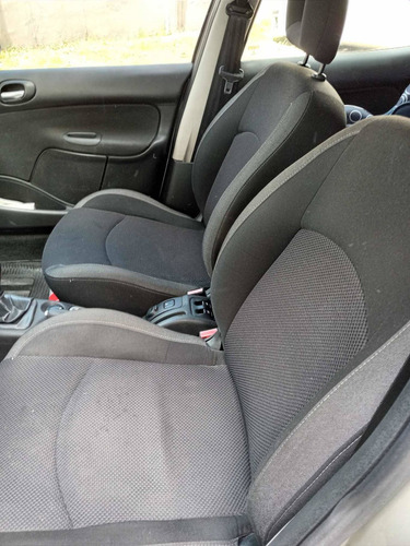 Peugeot 207 2011 1.6 Xt