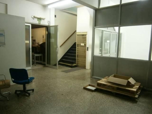 Excepcional Lote De 465,35 M2, 2 Lotes Unificados, 2 C/ Av.m