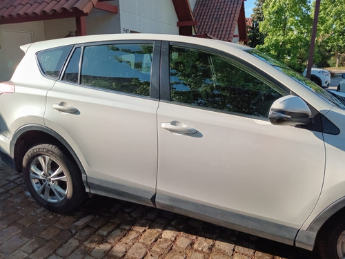 Toyota RAV4 Std 4x2 722cl0