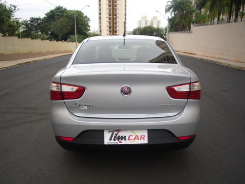 Imagem 8 de 16 de Fiat/ Siena Attractiv 1.4 Ano 2016