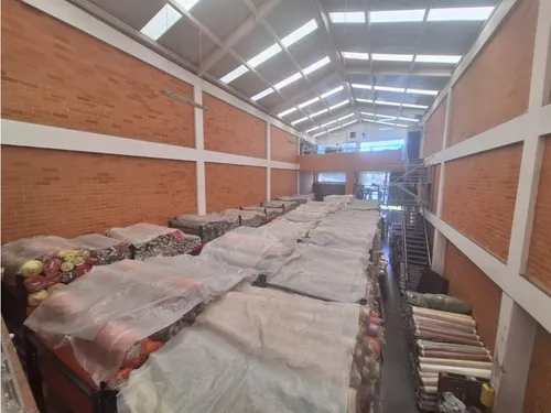 Bodega En Venta, Barrios Unidos, Sobre Vía Principal