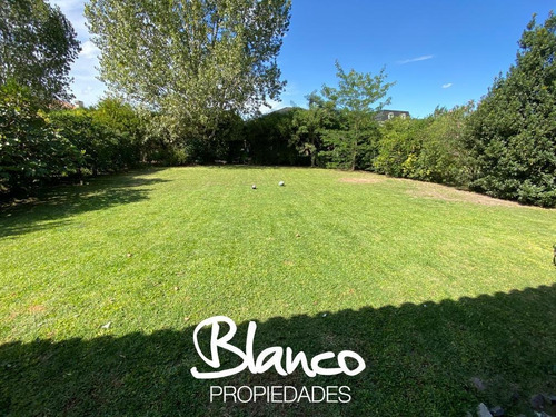 Muy Linda Casa A La Venta En El Barrio La Lomada - Pilar
