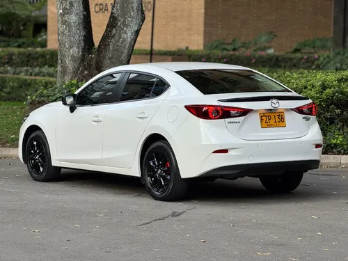 Mazda 3 Touring At / Impecable estado!