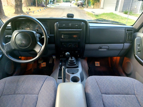 Imagen 17 de 20 de Jeep Cherokee 1997 4.0 C/ Gnc Sport