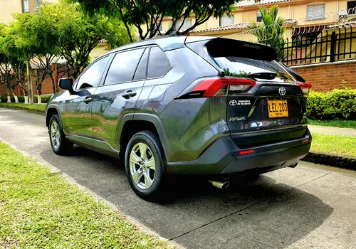 Toyota RAV4 2.5 Xle Hev 4X4 Cvt