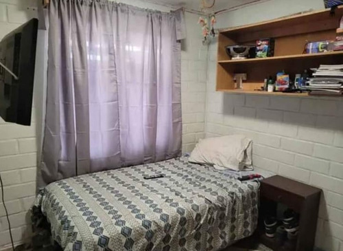 Vendo Casa 2 Dormitorios 3 Estacionamientos Compañia Alta