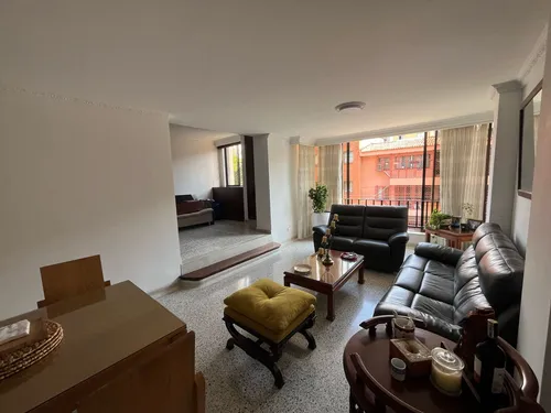 Apartamento Ubicado En Segundo Piso, En Edificio Del Ingenio