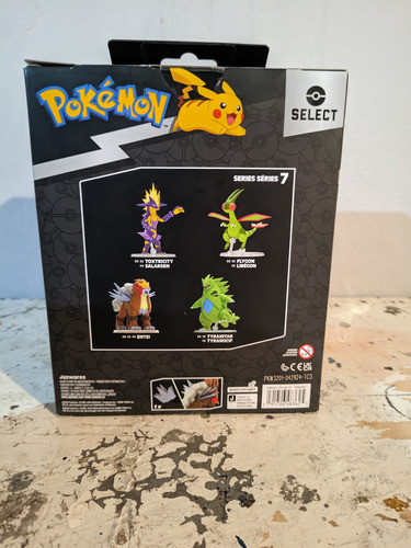 Pokémon Select Entei Jazwares Articulado (Usado)