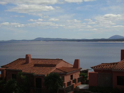 Imagen 2 de 8 de Loft Con Vista A La Puesta Del Sol - Marina Del Este