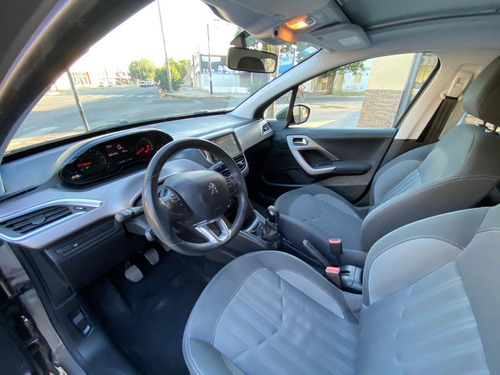 Peugeot 208 Allure 1.6