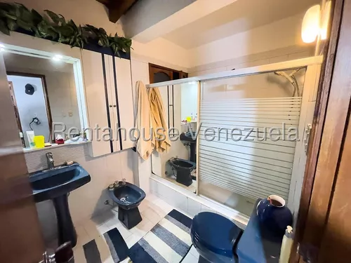 Casa En Venta En La Tahona