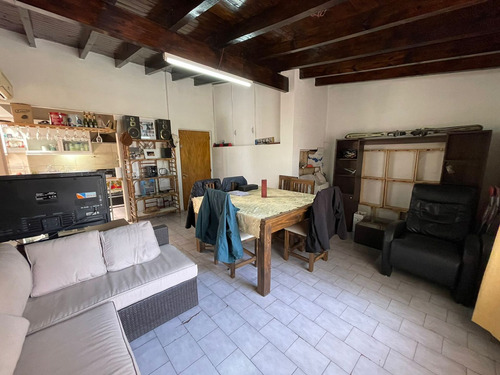 Venta Galpón Con Oficina Y Departamento Godoy Cruz