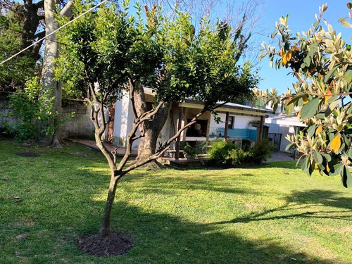 Una Planta 4 Dormitorios 3 Baños Jardin Al Fondo Prox Mar
