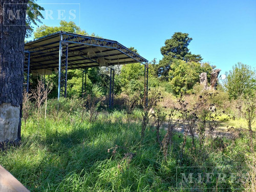 Imagen 2 de 3 de Excelente Terreno En Esquina De 1687 M2 Ruta 8 E Isaacs