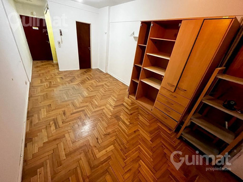 Imagen 2 de 8 de Excelente Monoambientes - Apto Profesional - A Mts De F De Medicina