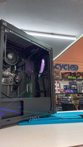 Microprocesador Amd Ryzen 5 3400g (usado Para Exhibición)