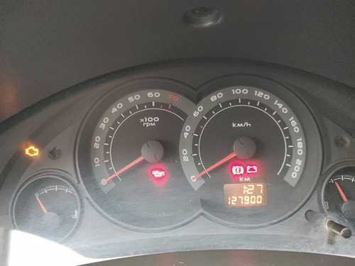 Imagem 9 de 9 de Chevrolet Celta 1.0 Mpfi Life 8v Flex 4p Manual