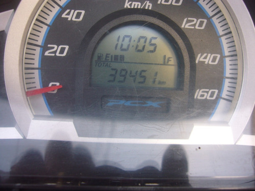 Imagem 8 de 10 de Honda Pcx 150 Cinza Ano 2017 Nova Unico Dono Troca Financia