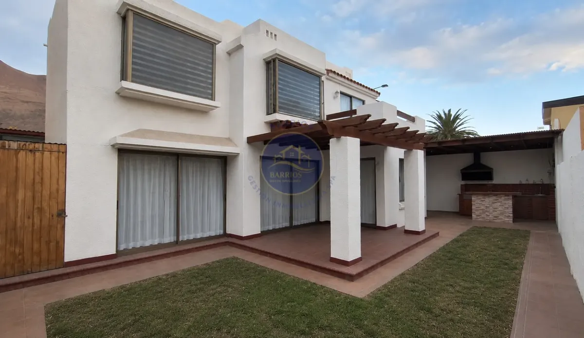 Imagen 1 de 21 de Casa 4h En Venta, Valle Del Mar
