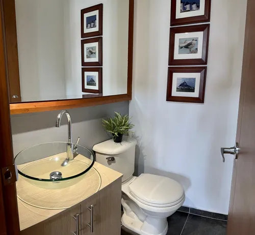 Arriendo Apartaestudio En Poblado Sector El Tesoro