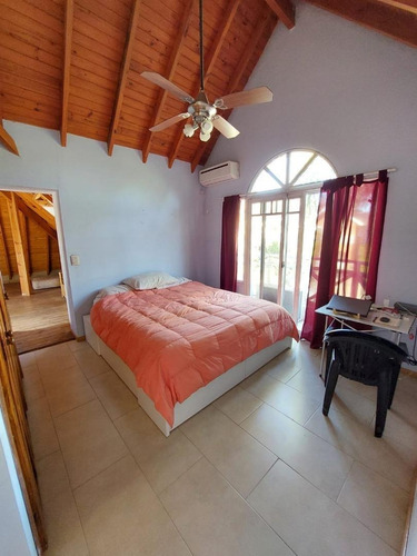 Imagen 11 de 23 de Casa Con Piscina En El Paraíso