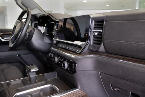 Chevrolet Cheyenne 5.3 Doble Cab Rst 4X4 At