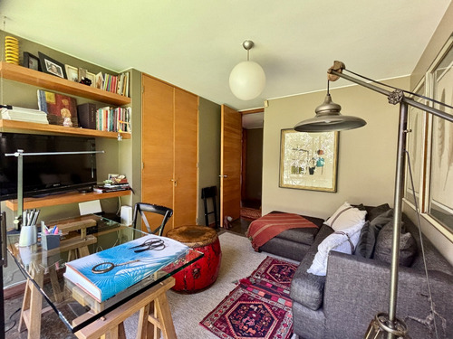 Exclusiva Casa Bdo Larrain, Un Piso, Mediterranea 6d