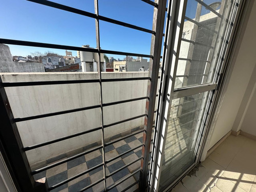 Departamento En Alquiler En Liniers