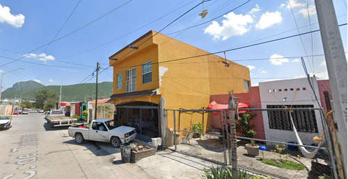 Venta De Casa En Calle Del Turismo  Barrio De La Industria Monterrey Nuevo Leon Cach/as
