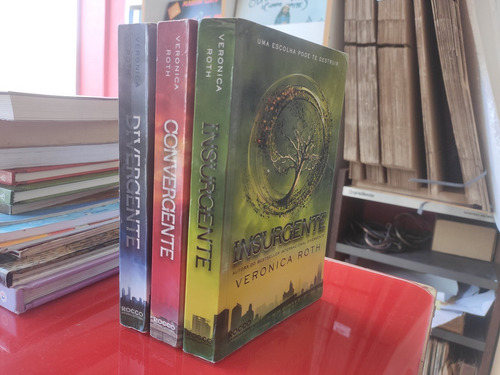 Convergente - Divergente - Insurgente: Três Livros