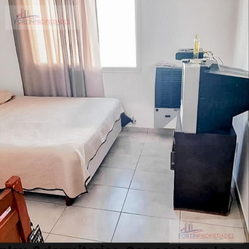 Imagen 7 de 9 de Dúplex En Venta C/cochera Y Parrilla - Los Hornos